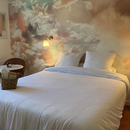 Charmant Studio Centre Historique Apartment เปเซอนา ภายนอก รูปภาพ